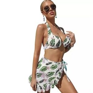 180 NIB SHIXIN Women 3 Piece Self Tie Bikini Set with Cover Up Skirt - Size: M
